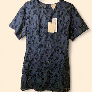 (M / 8) NWT Nordstrom mini dress, navy floral lace